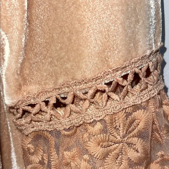 POL Velvet Embroidered Tunic in Light Camel - Picture 9 of 10